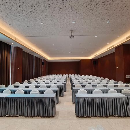 Phoenix Hill Hotel Dongguan - Golf Course Shop Exteriér fotografie