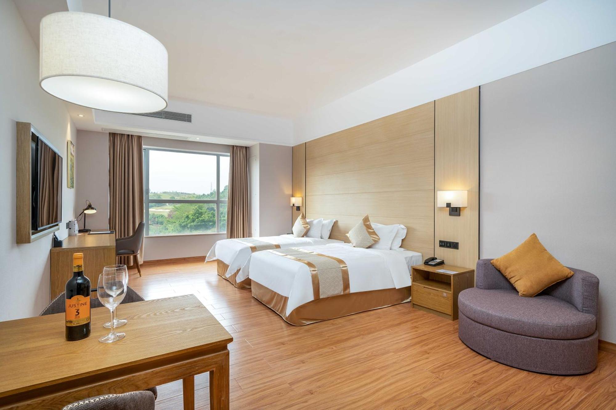 Phoenix Hill Hotel Dongguan - Golf Course Shop Exteriér fotografie