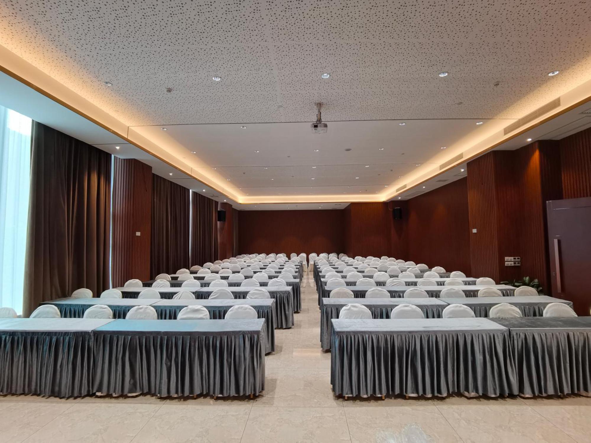 Phoenix Hill Hotel Dongguan - Golf Course Shop Exteriér fotografie