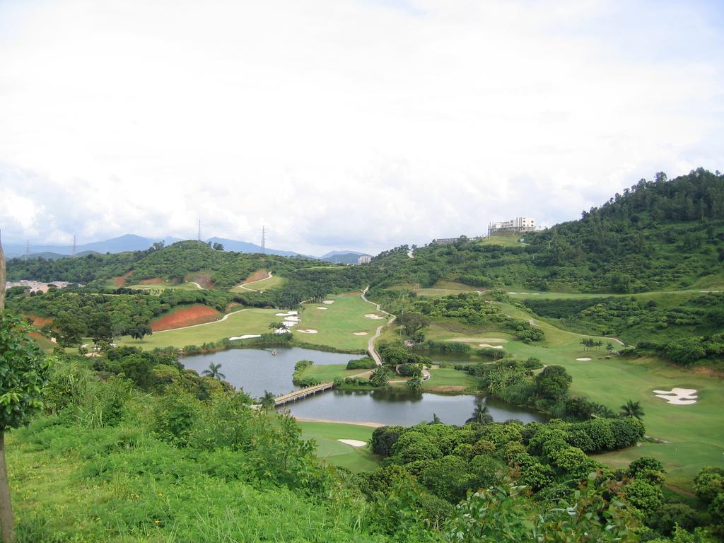 Phoenix Hill Hotel Dongguan - Golf Course Shop Exteriér fotografie