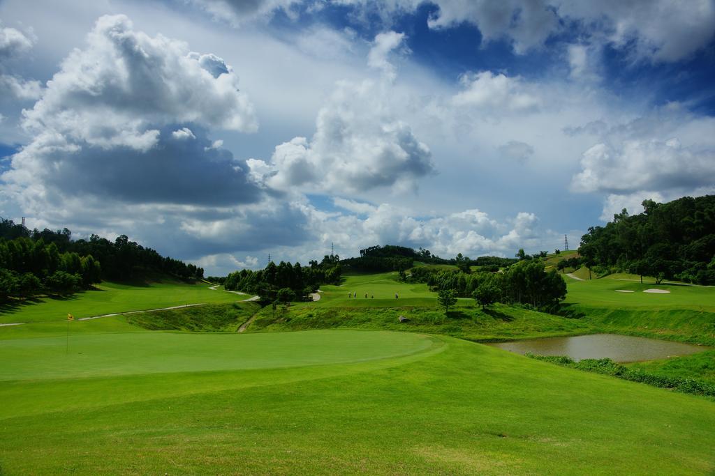 Phoenix Hill Hotel Dongguan - Golf Course Shop Exteriér fotografie